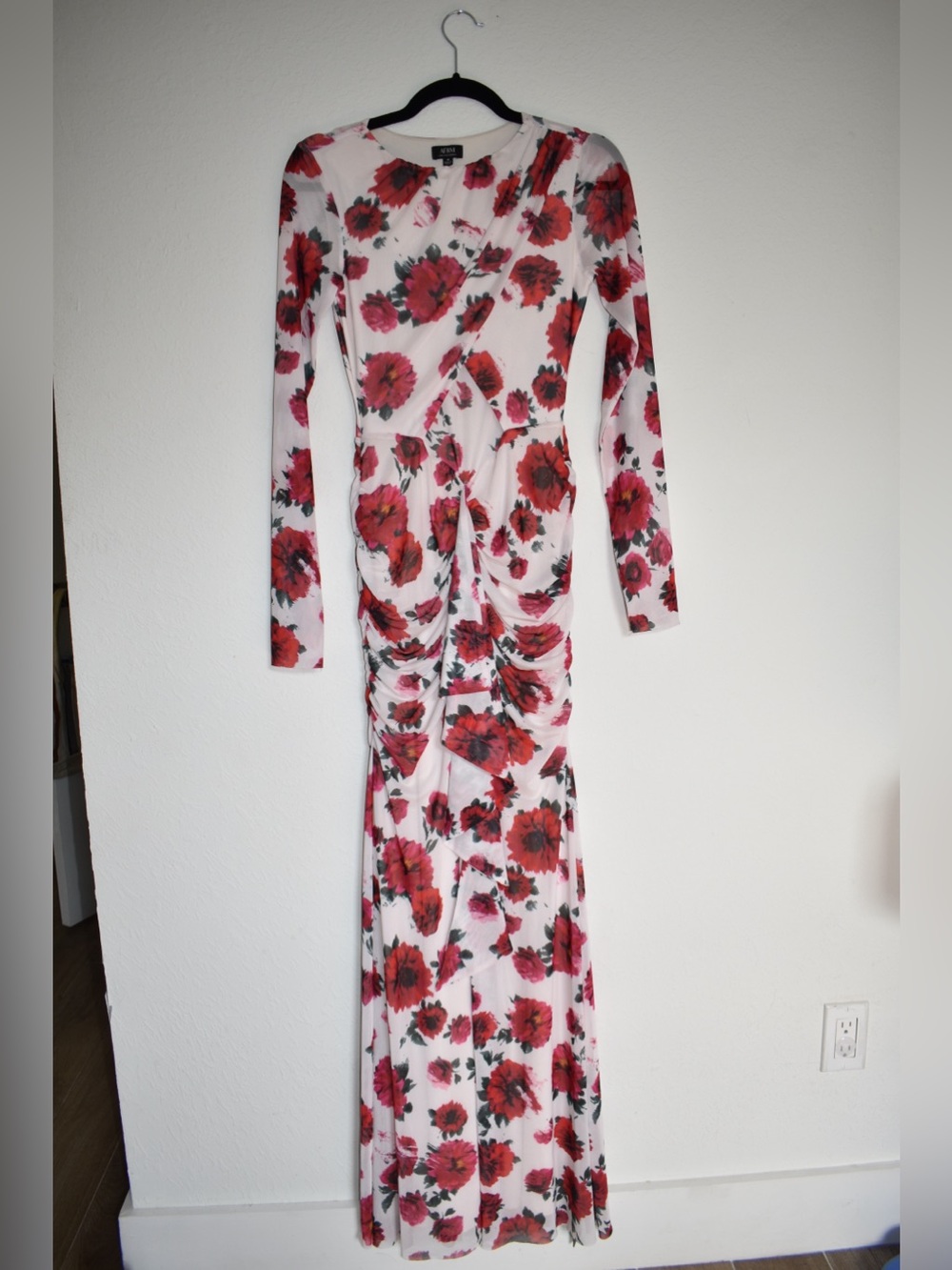 NWT AFRM White Long Sleeve Maxi Bodycon Dress with Red Floral Print size Medium